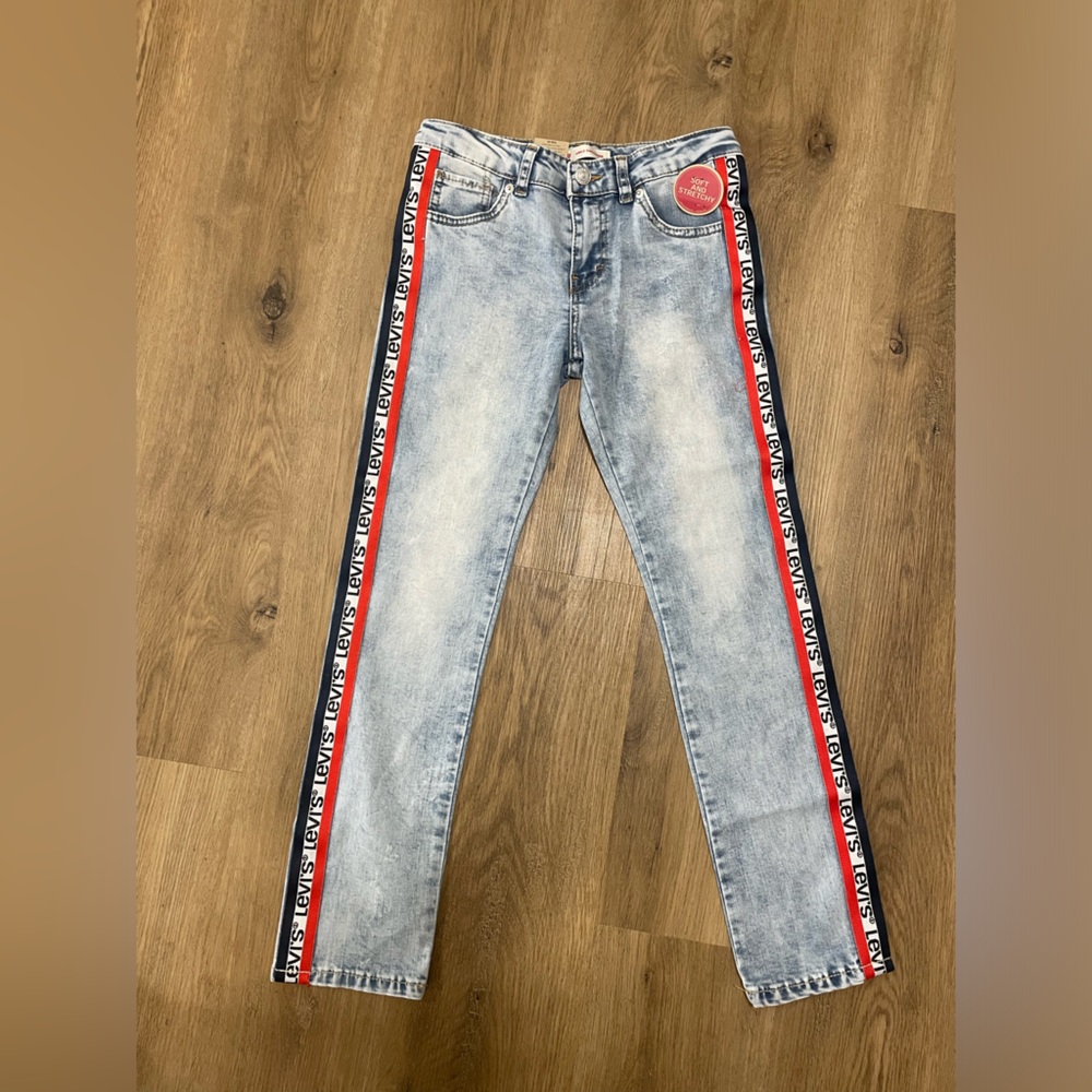 Levi’s ankle girlfriend jeans size 12